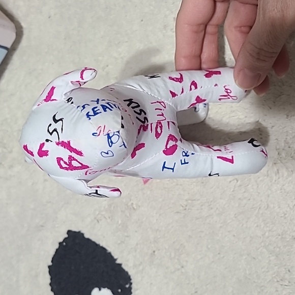 VS PINK Dog - Picture 6 of 6